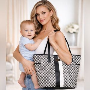 Kate Spade New York Adaira Baby Bag Penn Place Vinyl Black/White Print ♠️